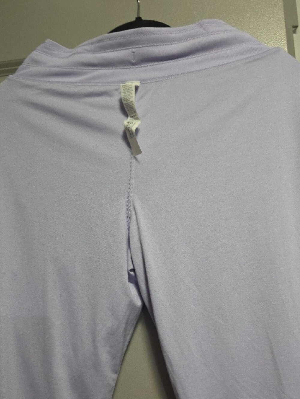 lululemon athletica Women's Light Lavender Capris - Picture 8 of 8